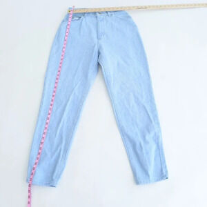 Vintage 90's Lee Light Blue Straight Leg High Waisted Denim Jeans  12 Med